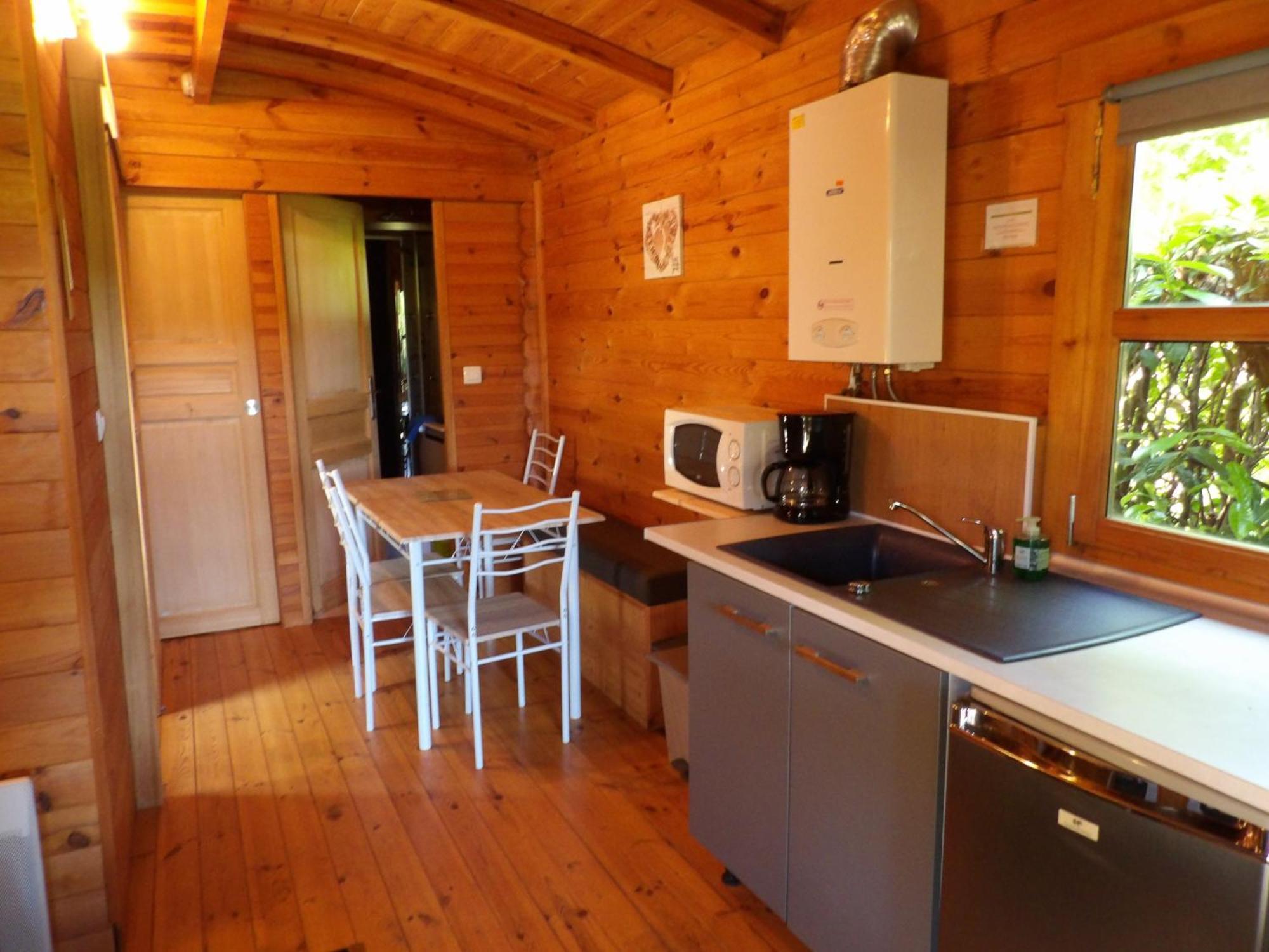 Camping Smile & Braudieres Mezieres-sous-Lavardin Luaran gambar